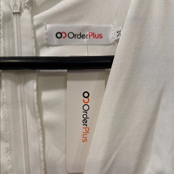 Chic Mid Lenth Sleeve White Wedding Dress - Picture 2 of 7